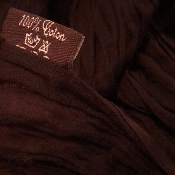 ๐ฅ3/$18๐ฅ NWOT Crinkled Scarf - Picture 4 of 4